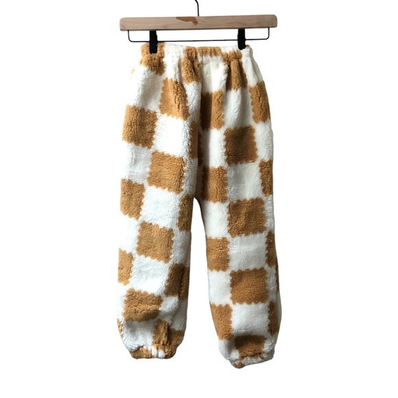 NWT Pink Chicken Sherpa Check Joggers - Picture 2 of 8